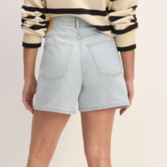 Everlane - A-Line Denim Short - light blue - size 27 - Picture 2 of 6